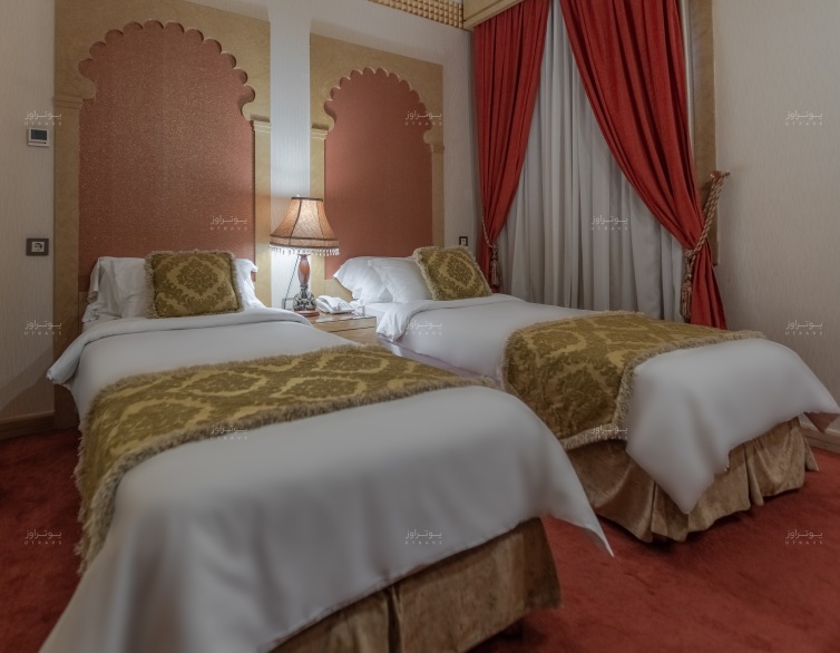 اتاق خواب توئین دوبلکس مصر هتل درویشی مشهد
